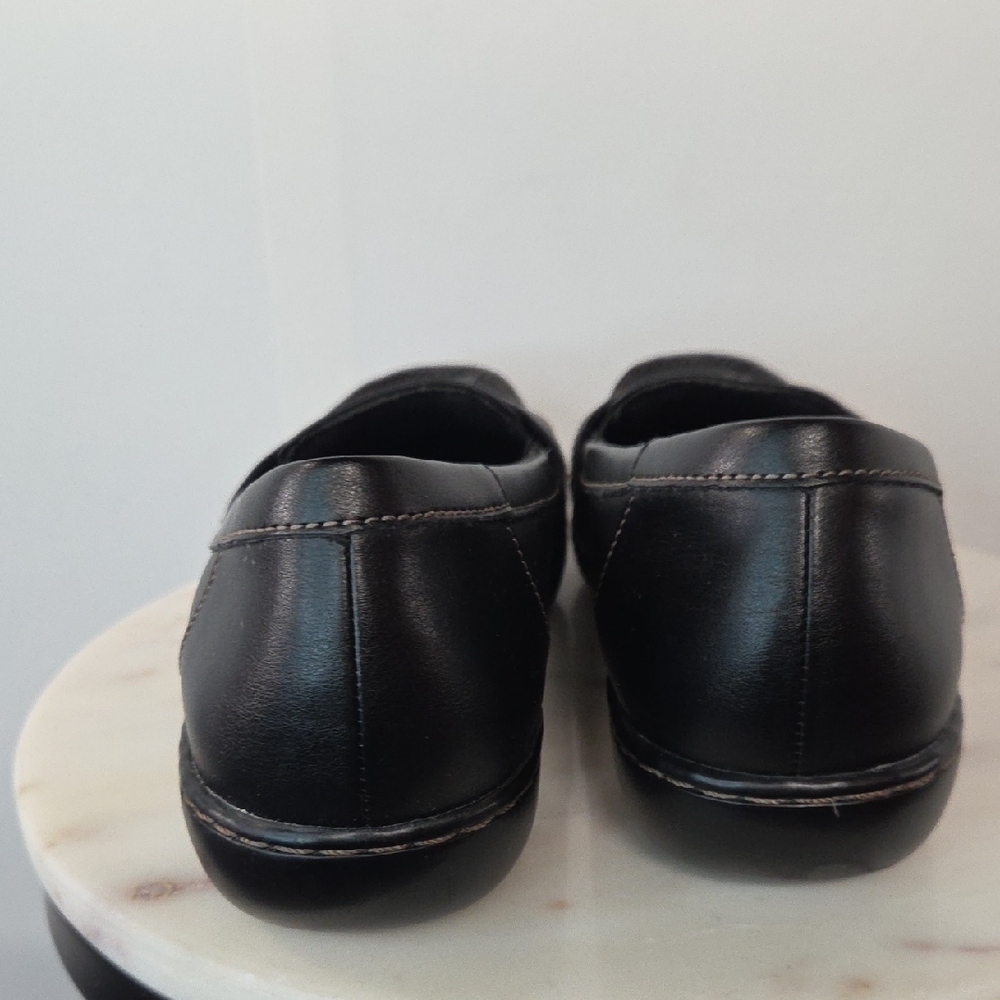 Clarks Black Tassel Loafers for Women Size 9.5 - Picture 4 of 6